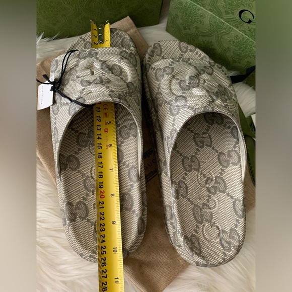 Sold❌🟤BNIB GUCCI Monogram Slides🟤🟤 - Picture 11 of 15